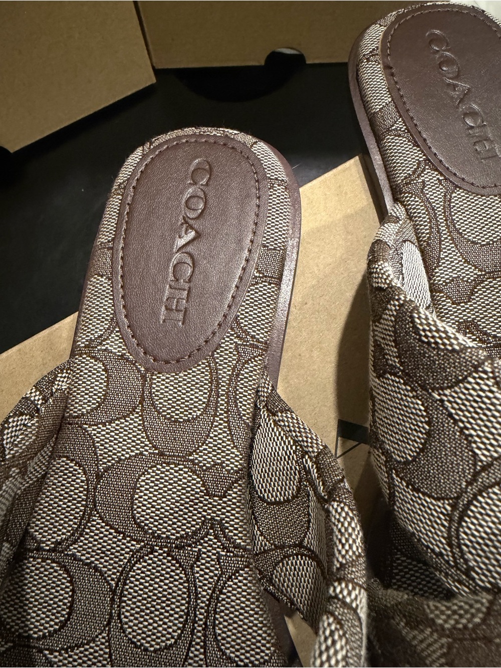 Coach Women Link Criss Cross Slide Signature Comfort Sandals 8.5 B New with box - Picture 3 of 14